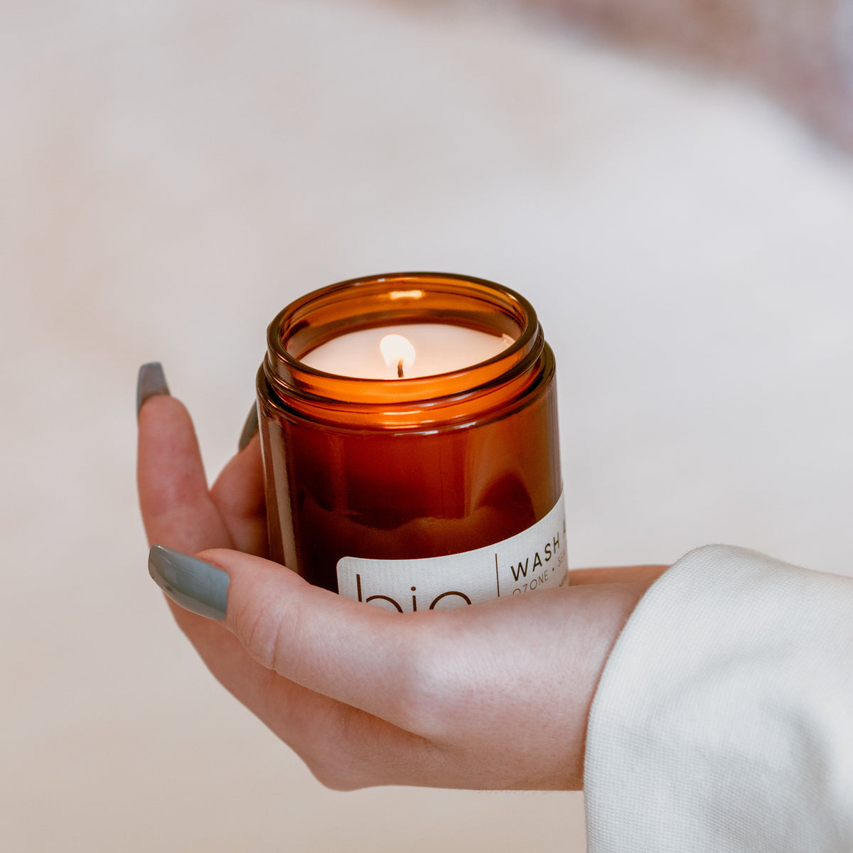 Amber Santal Soy Blend Candle — Sweet Amber, Creamy Sandalwood & Vanilla Orchid