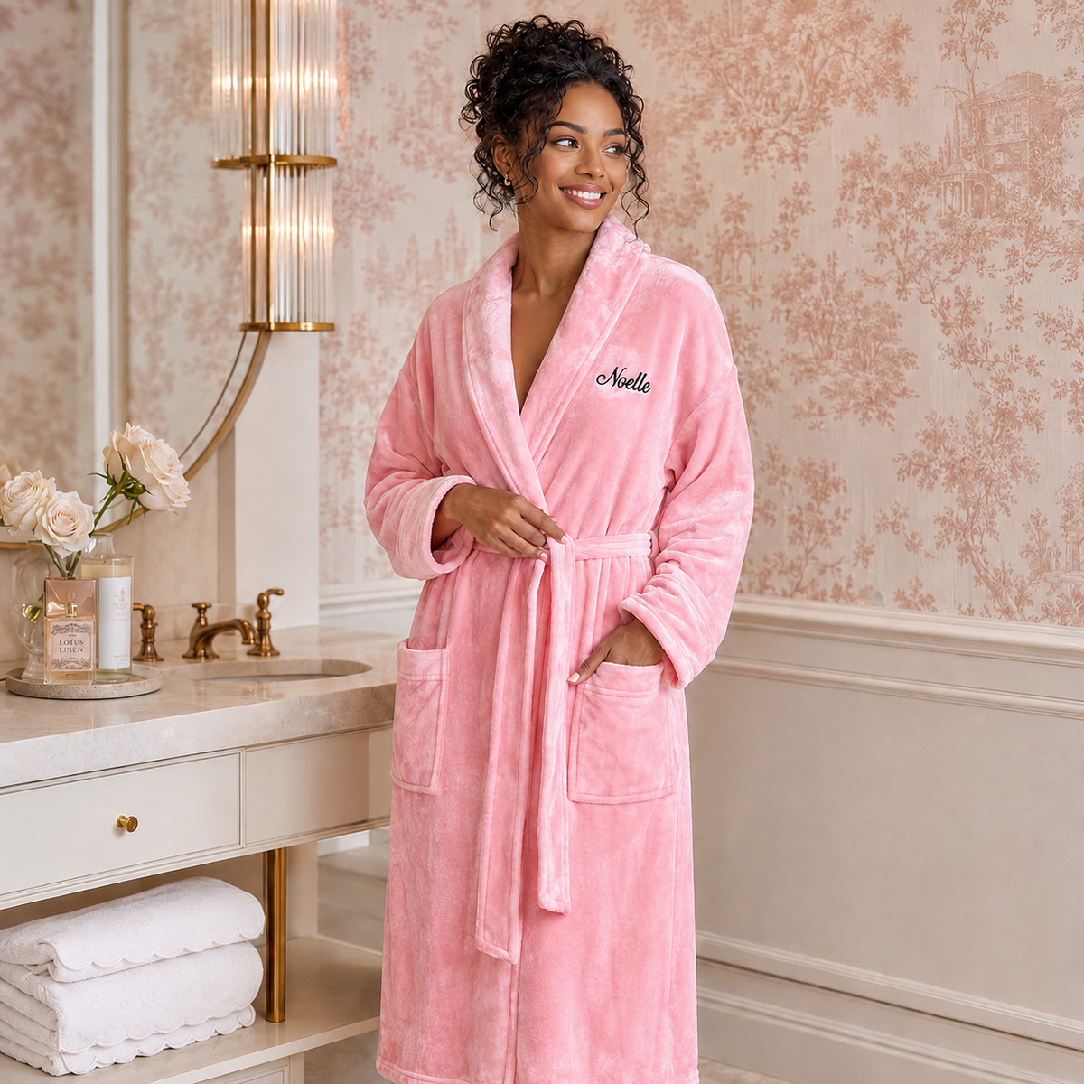 Women's Plush Hooded Robe – Cozy Spa-Worthy Comfort at Home